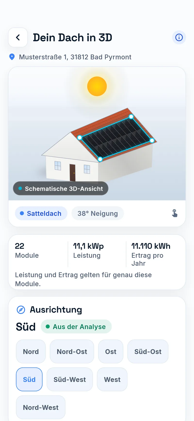 Schematische 3D-Ansicht eines Satteldachs mit eingeplanten Solarmodulen
