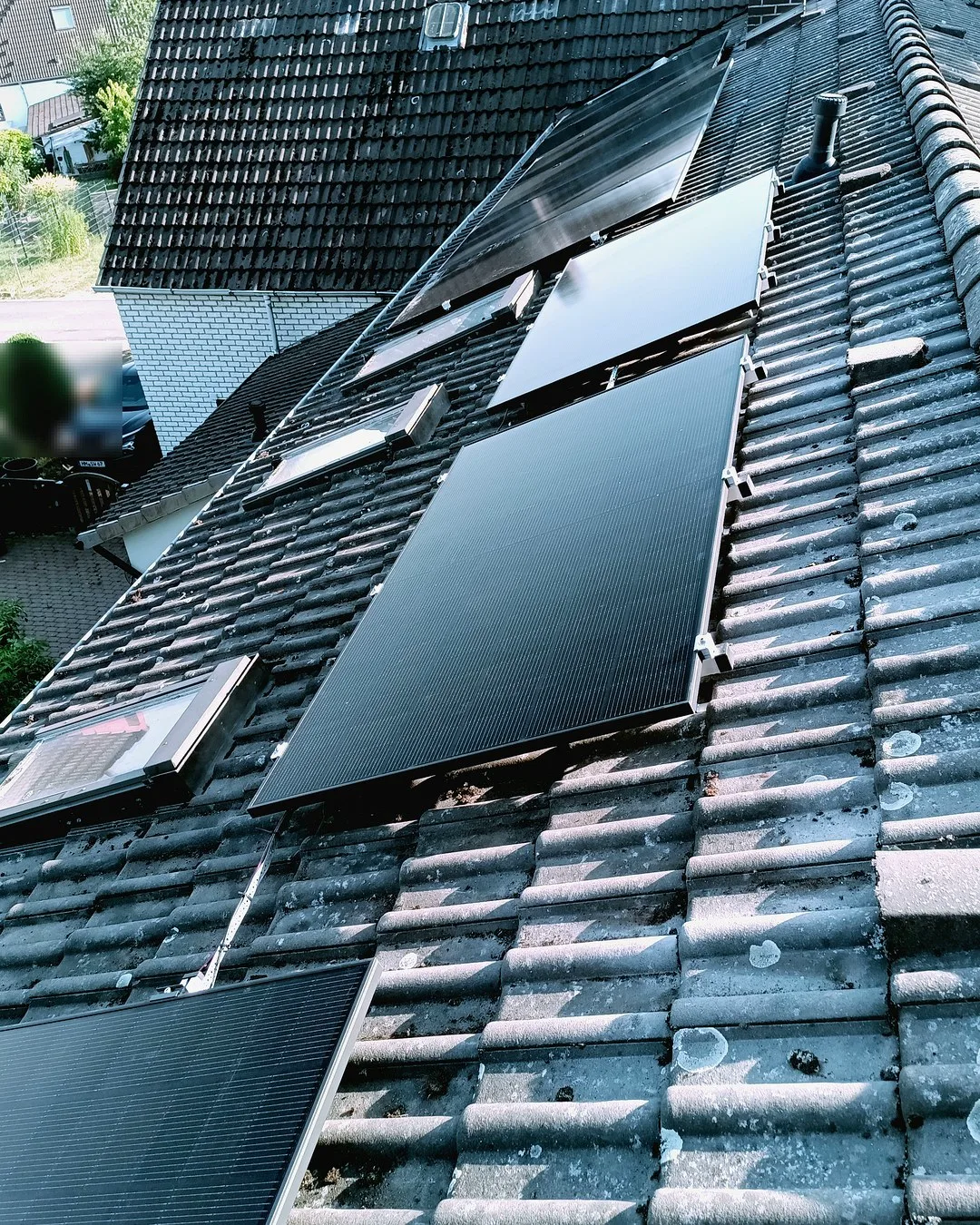 PV-Anlage Bad Münder — Full-Black-Module auf Ziegeldach